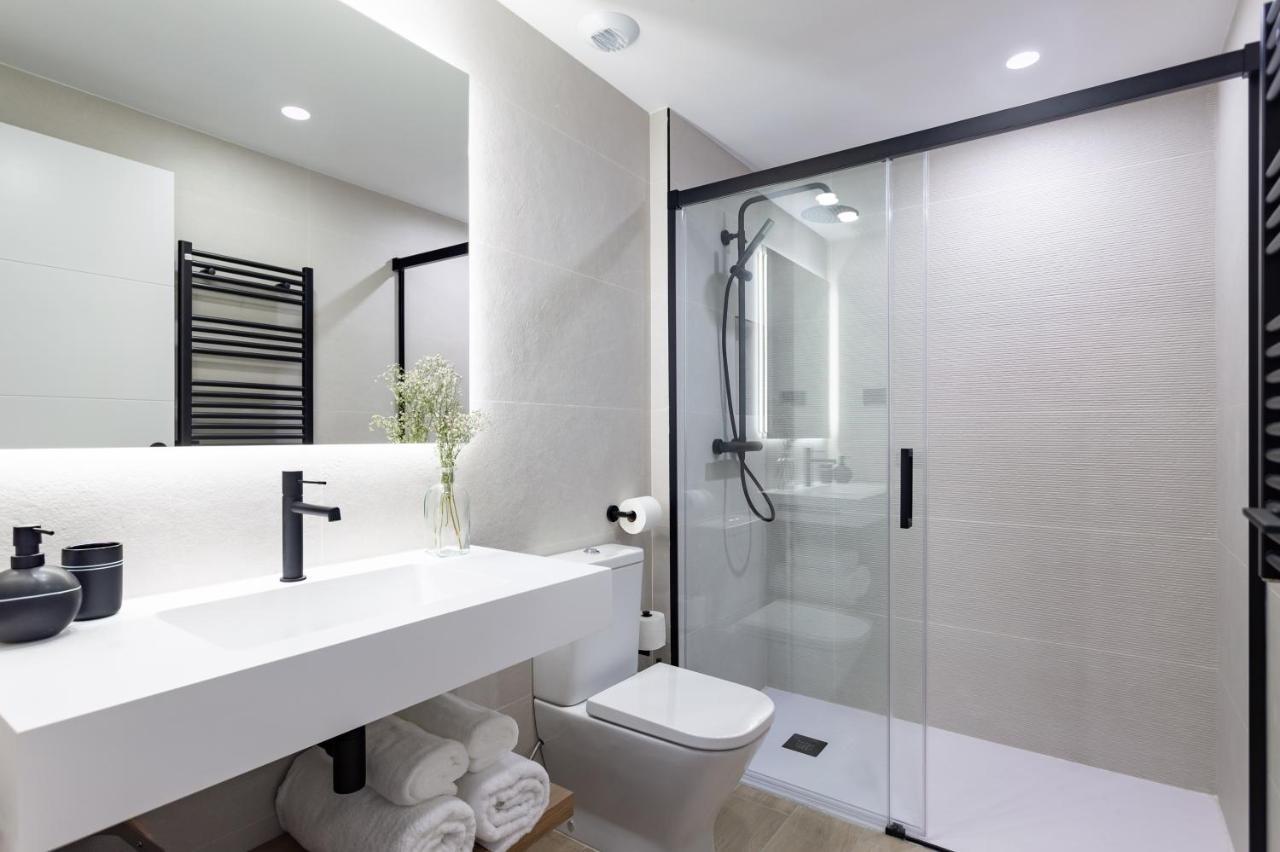 Apartsnoubcn Equador Les Corts * Barcellona